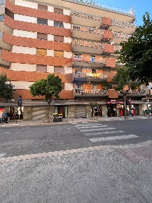 Foto Appartamento in Corso Matteo Renato Imbriani, Trani di 159 m²