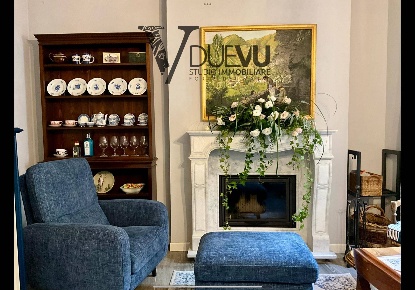 Foto Appartamento in Via Monte Altissimo, Seravezza Centro di 140 m²