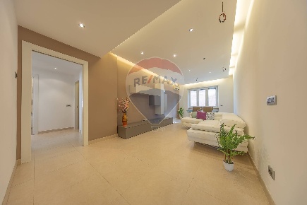 Foto Appartamento in Via Claudio Asello, Roma Cinecittà di 114 m²