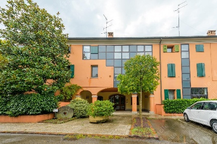 Foto Appartamento a Modena Villaggio Zeta di 165 m² con 5 locali in vendita