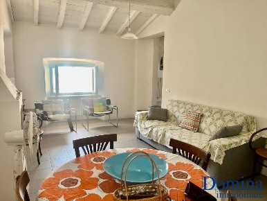 Foto Appartamento a Massa Centro di 80 m² con 3 locali in vendita