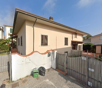 Foto Appartamento a Camaiore Lido di Camaiore di 139 m² con 4 locali