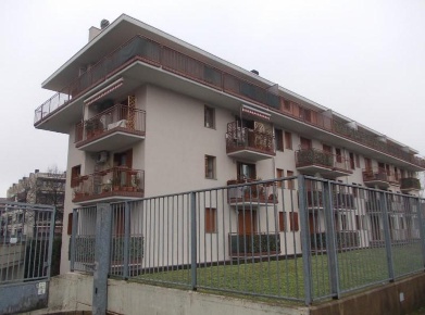 Foto Appartamento a Limbiate Centro di 67 m² con 4 locali in vendita