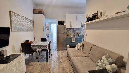 Foto Appartamento in via Rossini, Napoli Vomero di 45 m² con 2 locali