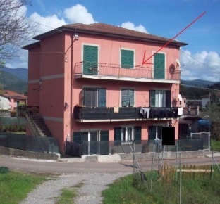 Foto Appartamento in Via M. Cozzani 10, Beverino Canevolivo di 104 m²