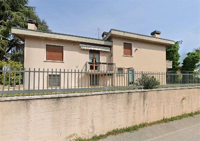 Foto Villa unifamiliare in Via Don C. Forante, Oppeano Villa Fontana