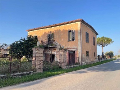 Foto Rustico in Strada Provinciale 7, Mondragone di 400 m² con 18 locali