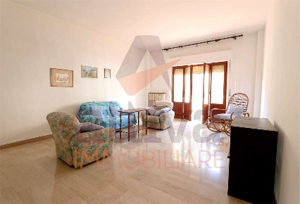 Foto Appartamento a Osimo di 140 m² con 6 locali in affitto