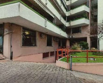 Foto Magazzino in Via Carducci, Montegrotto Terme Centro di 181 m²