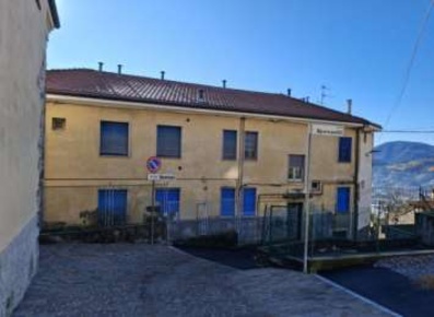 Foto Appartamento in Via Besnigo, Gandino Centro di 56 m² con 2 locali