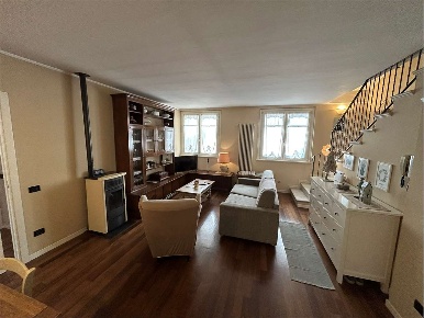 Foto Villa unifamiliare a Cologno al Serio di 136 m² con 4 locali