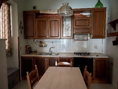 Foto Appartamento in Via Sambuco  1, Falciano del Massico Centro di 210 m²