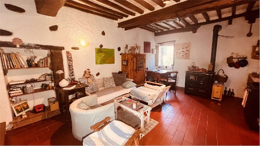 Foto Rustico in via della torre, Capannori di 110 m² con 6 locali