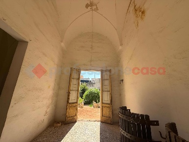 Foto Casa indipendente in Via Montello 2/a, Manduria Centro di 65 m²