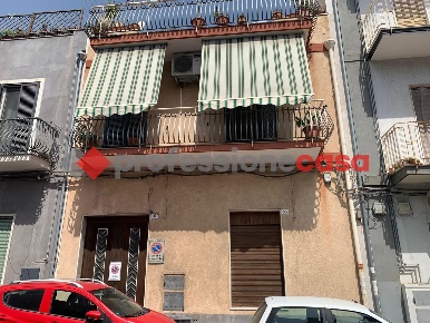 Foto Appartamento in Via Antonello Da Messina 51, Catania di 85 m²