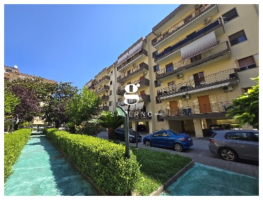Foto Appartamento in Premuda, Salerno Mercatello - Mariconda di 118 m²