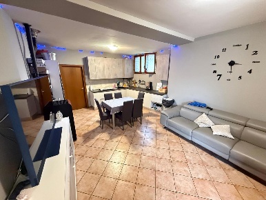 Foto Duplex in Via DOSSO 7, Adro Centro di 120 m² con 4 locali in vendita