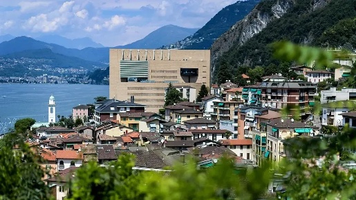 Foto Appartamento a Campione d'Italia di 145 m² con 4 locali in vendita