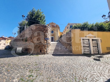 Foto Appartamento in Via della libertÃ  8, Colonna Centro di 57 m²