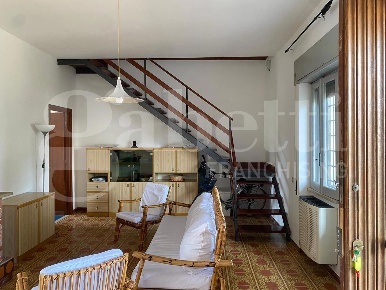 Foto Villa unifamiliare in Via dei Narcisi 38A, Anzio di 90 m² con 4 locali