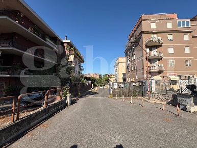 Foto Box in di bravetta, Roma Pisana - Bravetta di 18 m² in vendita