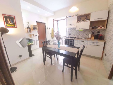 Foto Appartamento in Spezzata Tranvai, Pozzuoli Lungomare di 45 m²