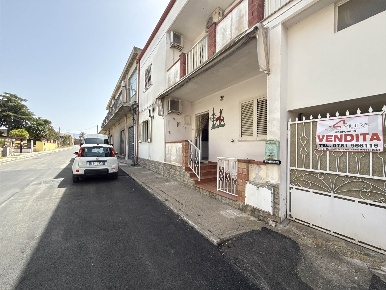Foto Casa indipendente a Giba Centro di 230 m² con 11 locali in vendita