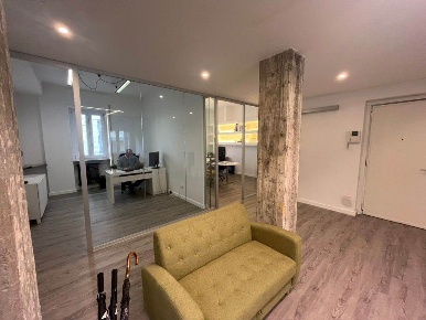 Foto Ufficio a Novara Centro Storico di 1 m² con 1 locali in affitto