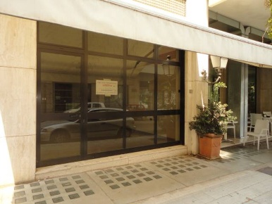 Foto Negozio in Via Oberdan 123, Lecce Mazzini di 65 m² con 2 locali