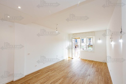 Foto Appartamento in via Wildt  5, Milano Casoretto di 69 m² con 3 locali