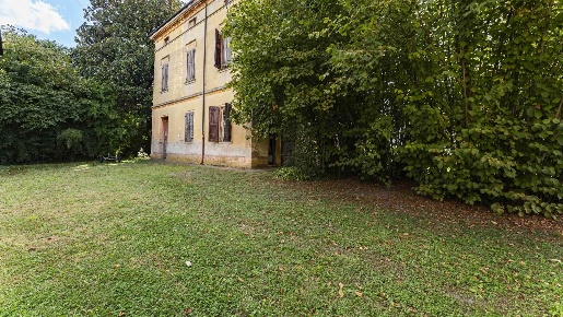 Foto Villa unifamiliare in Strada Villanova  37, Modena Villanova