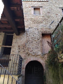 Foto Case semi ndipendenti a Scheggino Centro di 70 m² con 3 locali