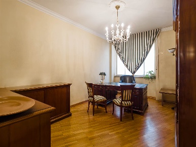 Foto Ufficio in Piazza Adriano  12, Torino Cit Turin di 61 m² con 2 locali