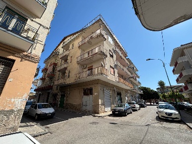 Foto Appartamento in Via Battisti 5, Bellizzi Centro di 183 m² con 5 locali