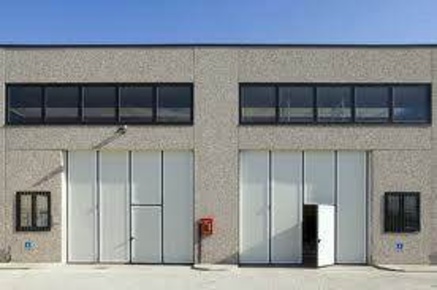 Foto Capannone industriale a Carmignano di 145 m² con 2 locali in vendita