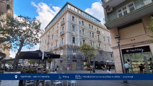 Foto Ufficio in Via Giacinto Vicinanza 42, Salerno Centro di 55 m²