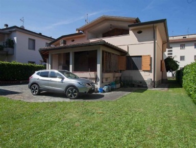 Foto Villa unifamiliare a Figline e Incisa Valdarno Matassino di 150 m²