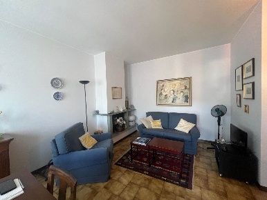 Foto Appartamento in Via Paribelli, Sondrio Centro di 84 m² con 4 locali