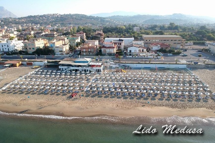Foto Appartamento in LUNGOMARE NAZARIO SAURO, Minturno di 40 m² in vendita