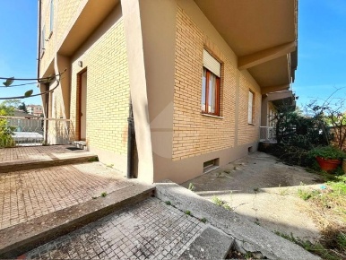 Foto Appartamento in tagliamento, Montefiascone di 80 m² in vendita