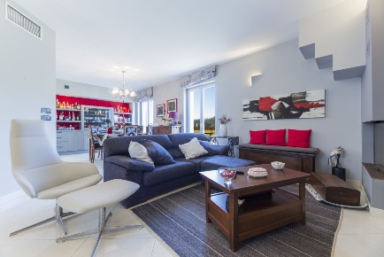 Foto Appartamento in Via Campomorone, Genova Pontedecimo di 140 m²