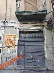 Foto Locale commerciale a Catania Province - Veneto di 80 m² con 4 locali
