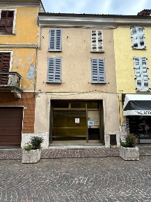 Foto Villa bifamiliare in Via Roma 30, Borgonovo Val Tidone di 315 m²