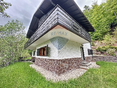 Foto Villa singola in Bolzano, Altavalle di 270 m² con 5 locali in vendita