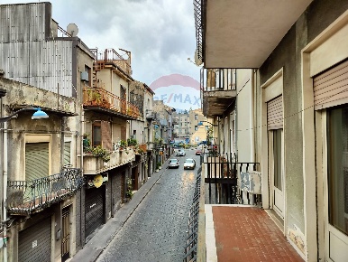 Foto Appartamento in VIA REGINA MARGHERITA, Randazzo Centro di 111 m²
