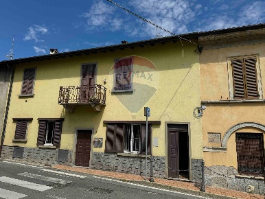 Foto Appartamento in via Ermizada, Clivio di 230 m² con 6 locali in vendita