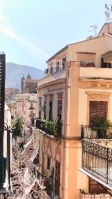 Foto Appartamento in via Porta Carini, Palermo Tribunale di 53 m²