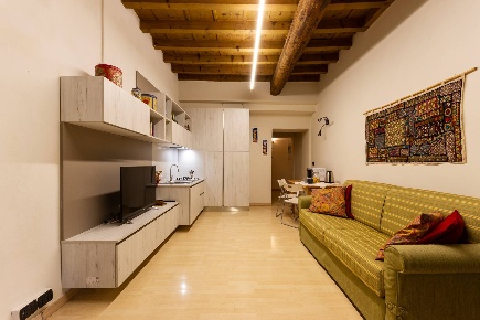 Foto Appartamento in via Camillo Benso Cavour, Mantova Centro di 190 m²
