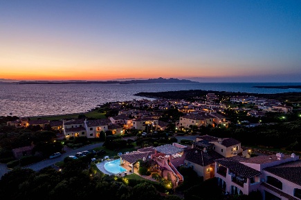 Foto Villa singola in Cala del Faro, Arzachena Porto Cervo di 200 m²