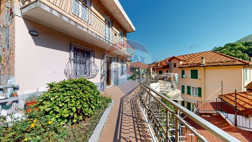 Foto Appartamento in Via Roma, Rossiglione Centro di 40 m² con 2 locali